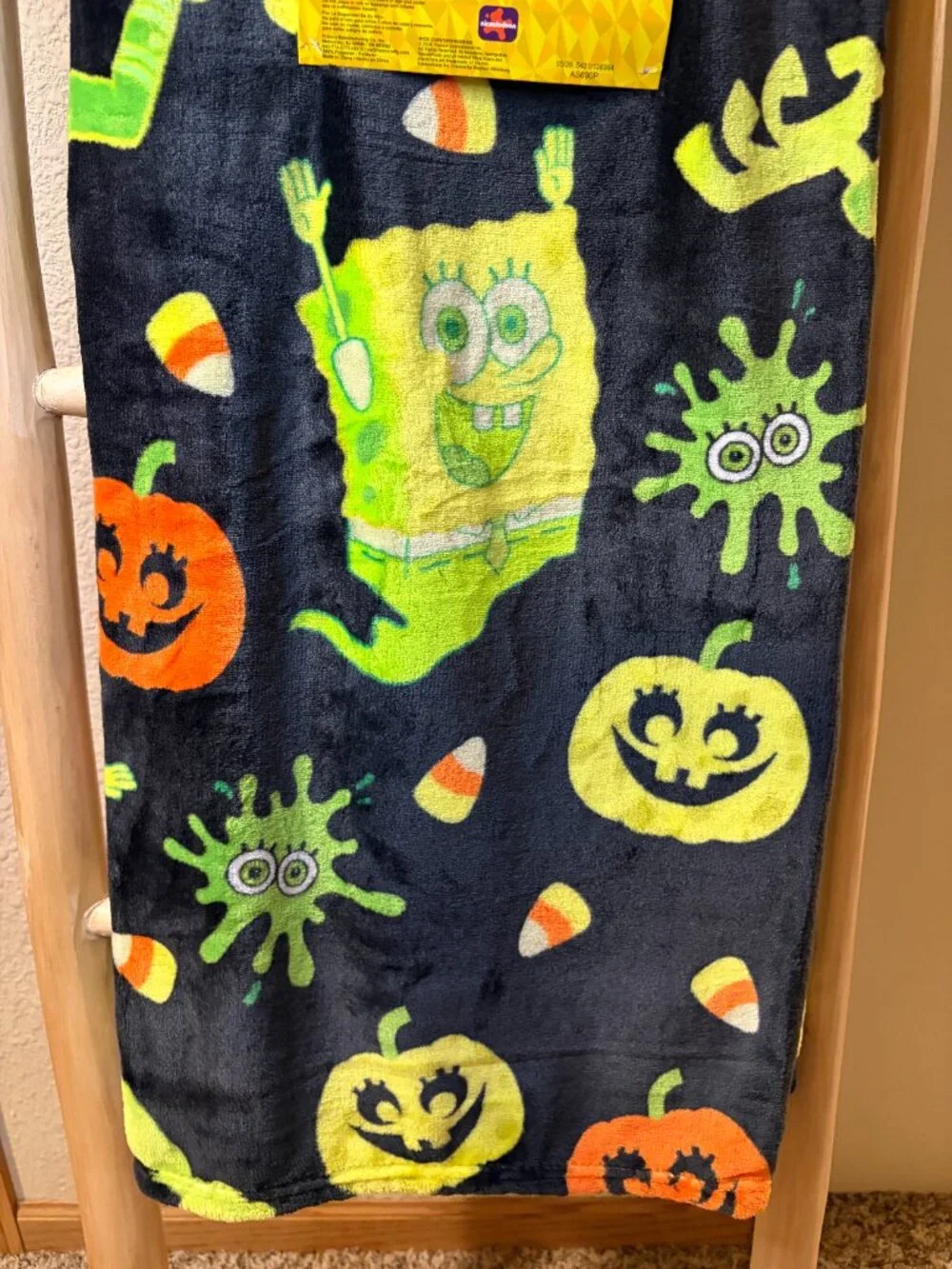 SpongeBob SquarePants Halloween Ghost Pumpkin Plush Throw Blanket 50x70 NWT